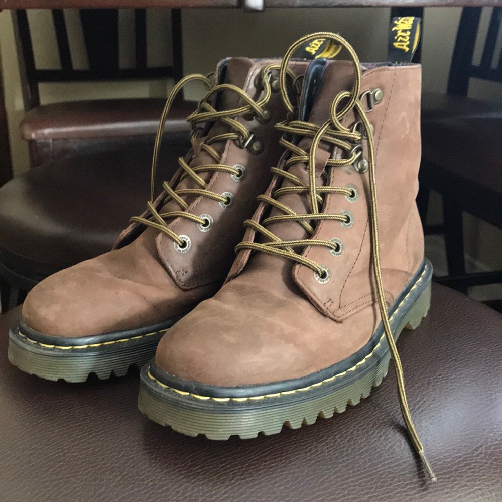 Combat boots